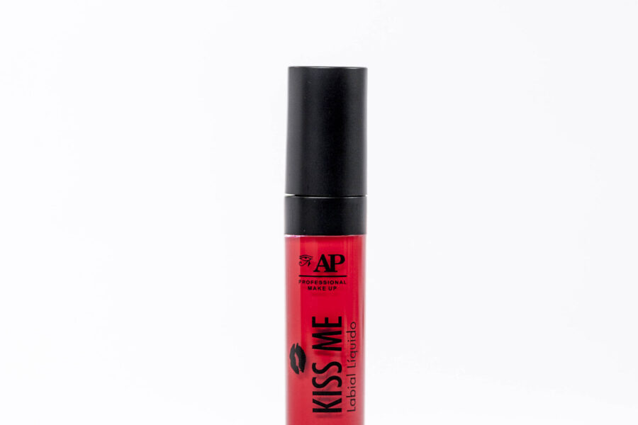 Labial - Kiss Me - Knock Out